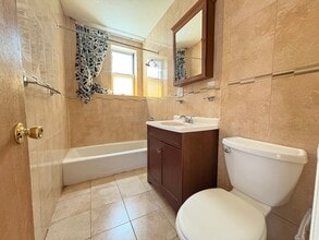 898 Kennedy Blvd in Bayonne, NJ - Foto de edificio - Building Photo