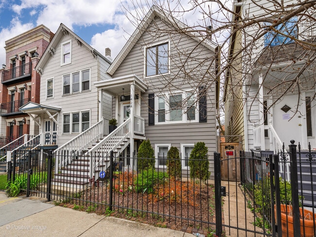 property at 1424 W Diversey Pkwy