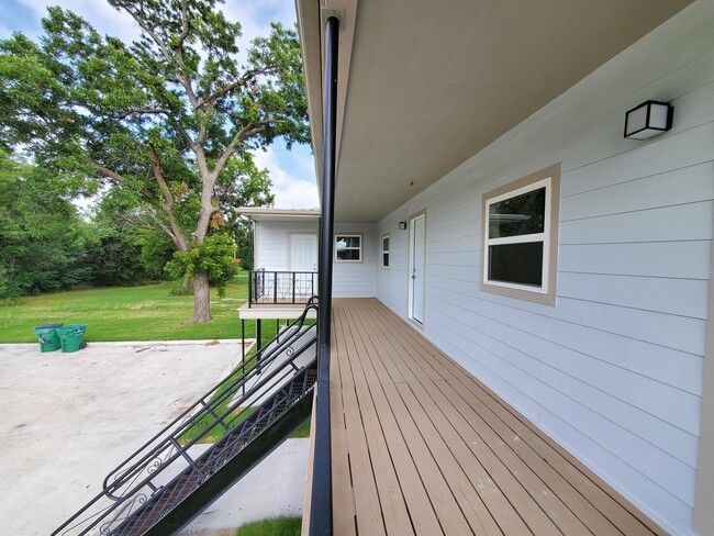 2004 Wesley St in Greenville, TX - Building Photo - Building Photo