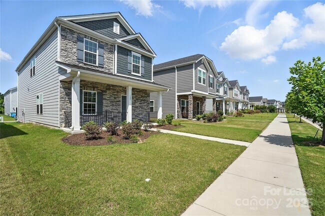 125 Cedar Knoll Cir in Pineville, NC - Building Photo - Building Photo