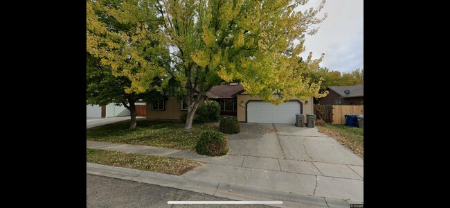 property at 4300 N Pennfield Pl