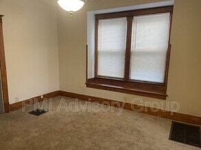 1000 SW College Ave in Topeka, KS - Building Photo - Building Photo