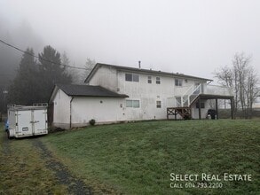 43025 Vedder Mountain Rd in Chilliwack, BC - Building Photo - Building Photo