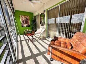 4029 Hythe B in Boca Raton, FL - Building Photo