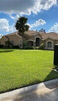14944 Hickory Greens Ct in Ft. Myers, FL - Building Photo