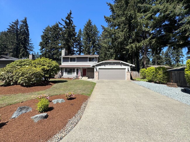 property at 9605 166th St E