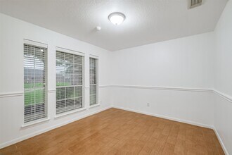 15506 Anton Dr in Cypress, TX - Building Photo - Building Photo