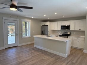 480 Wareham St in Middleboro, MA - Building Photo - Building Photo