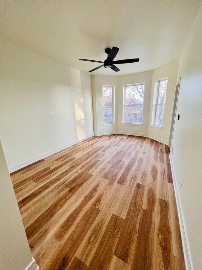 1906 W 34th Pl in Chicago, IL - Building Photo - Building Photo