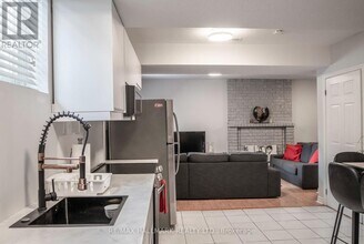 43 Farrell Ave in Toronto, ON - Building Photo - Building Photo