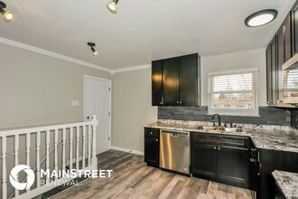 535 Ryan Dr in Florissant, MO - Foto de edificio - Building Photo