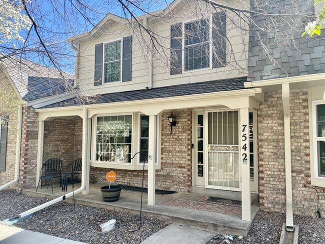 property at 7542 S Cove Cir