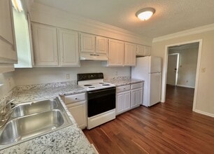 6909 Wright Rd in Knoxville, TN - Building Photo - Building Photo