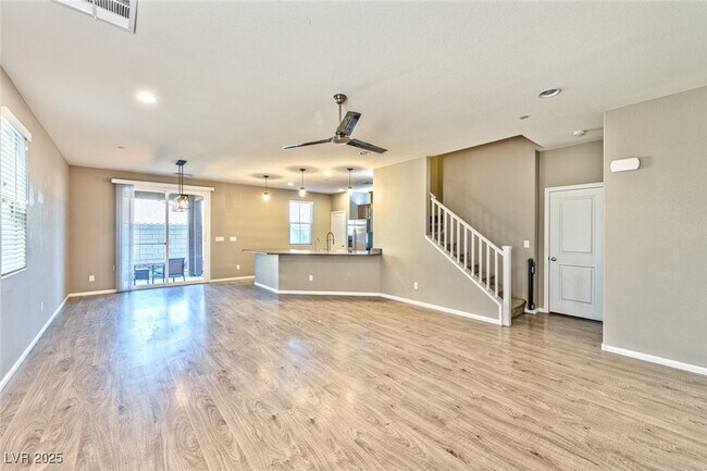 914 Harbor Ave in Henderson, NV - Building Photo - Building Photo
