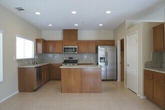 1207 Palmas Ridge in Palm Springs, CA - Building Photo - Building Photo