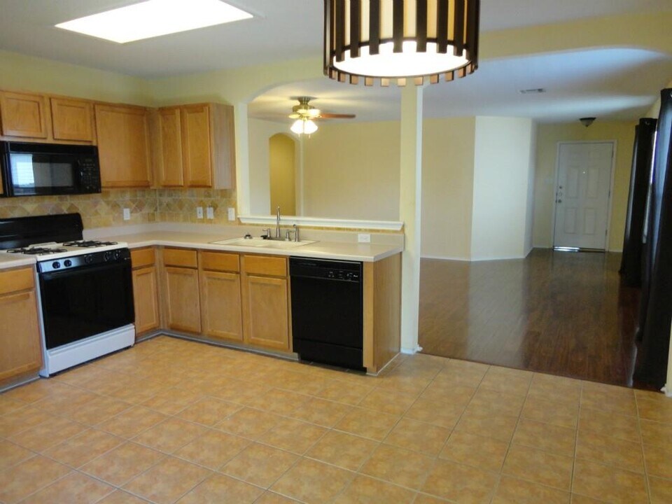 17418 Dashwood Creek Dr in Pflugerville, TX - Building Photo