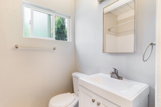 Grant Street Apartments in Concord, CA - Building Photo - Interior Photo