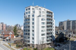 544 Talbot in London, ON - Building Photo