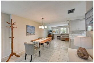 646 Circlewood Dr in Venice, FL - Building Photo - Building Photo