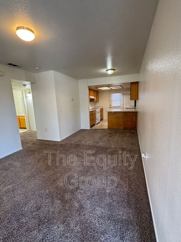 property at 3733 W Myrtle Ct