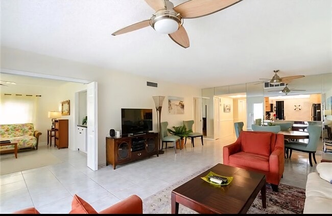 property at 7291 W Country Club Dr N