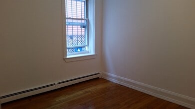 46 Park Vale Ave, Unit 1 in Boston, MA - Foto de edificio - Building Photo