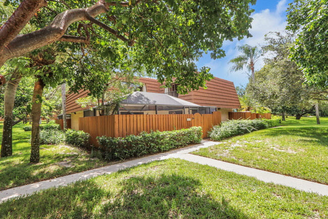 property at 2425 24th Ct