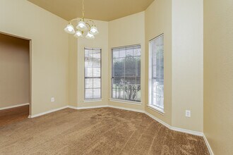 11825 Hickory Garden Dr in Balch Springs, TX - Building Photo - Building Photo