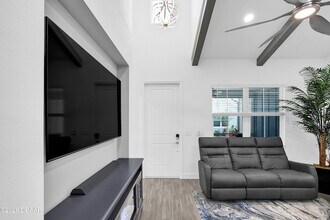 243 Hang Loose Wy in Daytona Beach, FL - Building Photo - Building Photo