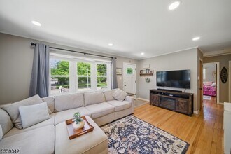 22 Beaver Brook Ln in Denville, NJ - Building Photo - Building Photo