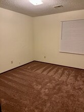 614 Johnson Hill Rd, Unit 614 Johnson Hill Rd. in Collinsville, IL - Building Photo - Building Photo