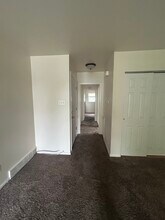 477 Parlin St, Unit #2 in Philadelphia, PA - Building Photo - Building Photo