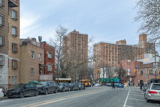 177 Taylor St in Brooklyn, NY - Foto de edificio - Building Photo