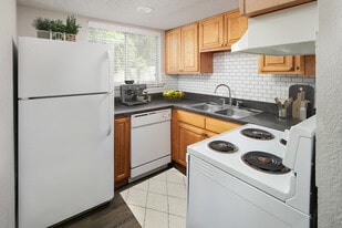 The Crossing at 2600 in Tallahassee, FL - Building Photo