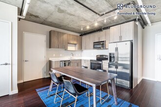 1900 1st Ave-Unit -FL7-ID31 in Seattle, WA - Building Photo - Building Photo