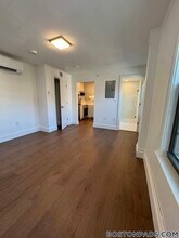 1200 Massachusetts Ave, Unit 316 in Cambridge, MA - Foto de edificio - Building Photo