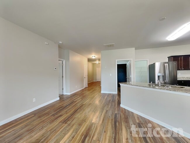 731 Independence Ave in Pendergrass, GA - Foto de edificio - Building Photo