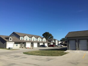 7800 Willowood Ln in Port Arthur, TX - Building Photo - Building Photo