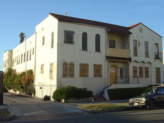 The Reno Apartments in Los Angeles, CA - Building Photo - Building Photo