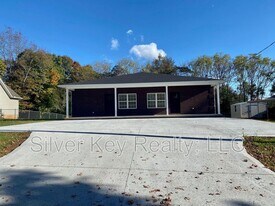 427 Sterling Rd in Athens, TN - Building Photo