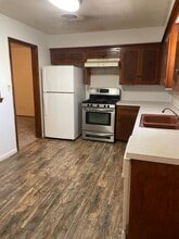 1703 10th St in Perry, OK - Building Photo - Building Photo