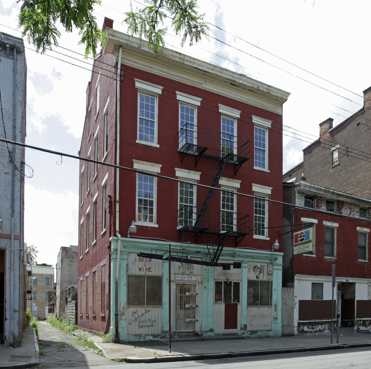 1623 Race in Cincinnati, OH - Foto de edificio