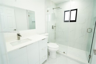 6791 SW 25th St in Miami, FL - Building Photo - Building Photo