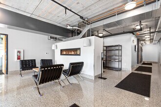 101 Curry Ave, Unit #422 in Royal Oak, MI - Building Photo - Building Photo