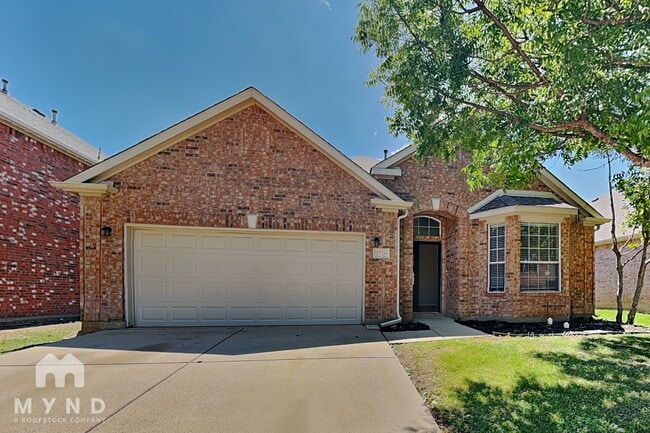 property at 2720 Maple Creek Dr
