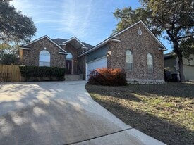 8107 Valley Trl in San Antonio, TX - Building Photo