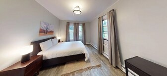 101 1/2 Calumet St, Unit 1 in Boston, MA - Building Photo