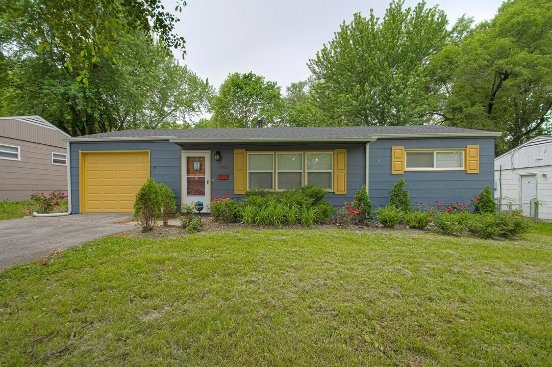 10810 Ewing Ave in Kansas City, MO - Building Photo