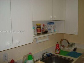 1255 W 49th Pl in Hialeah, FL - Building Photo - Building Photo