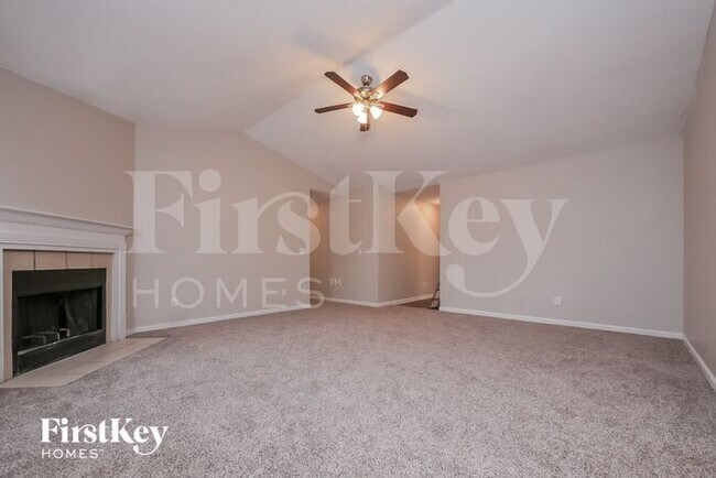 732 Four Winds Ln in Jonesboro, GA - Building Photo - Building Photo